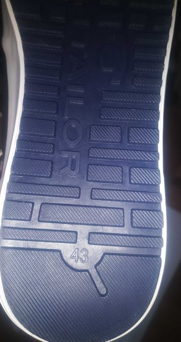 Tom Tailor р.43-44 стельки 28-28,5см летние спилоны мужские