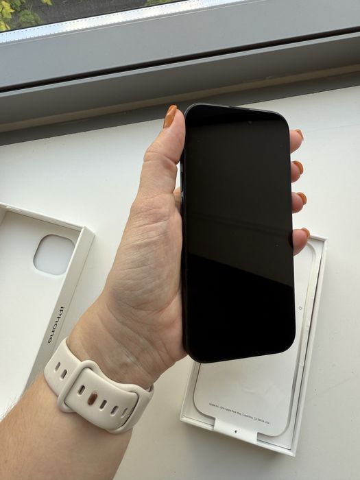 iPhone 15 256 GB Preto