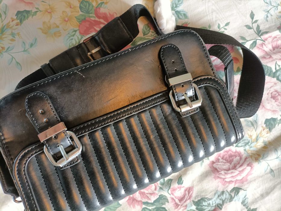 Bolsa tiracolo preta Zara