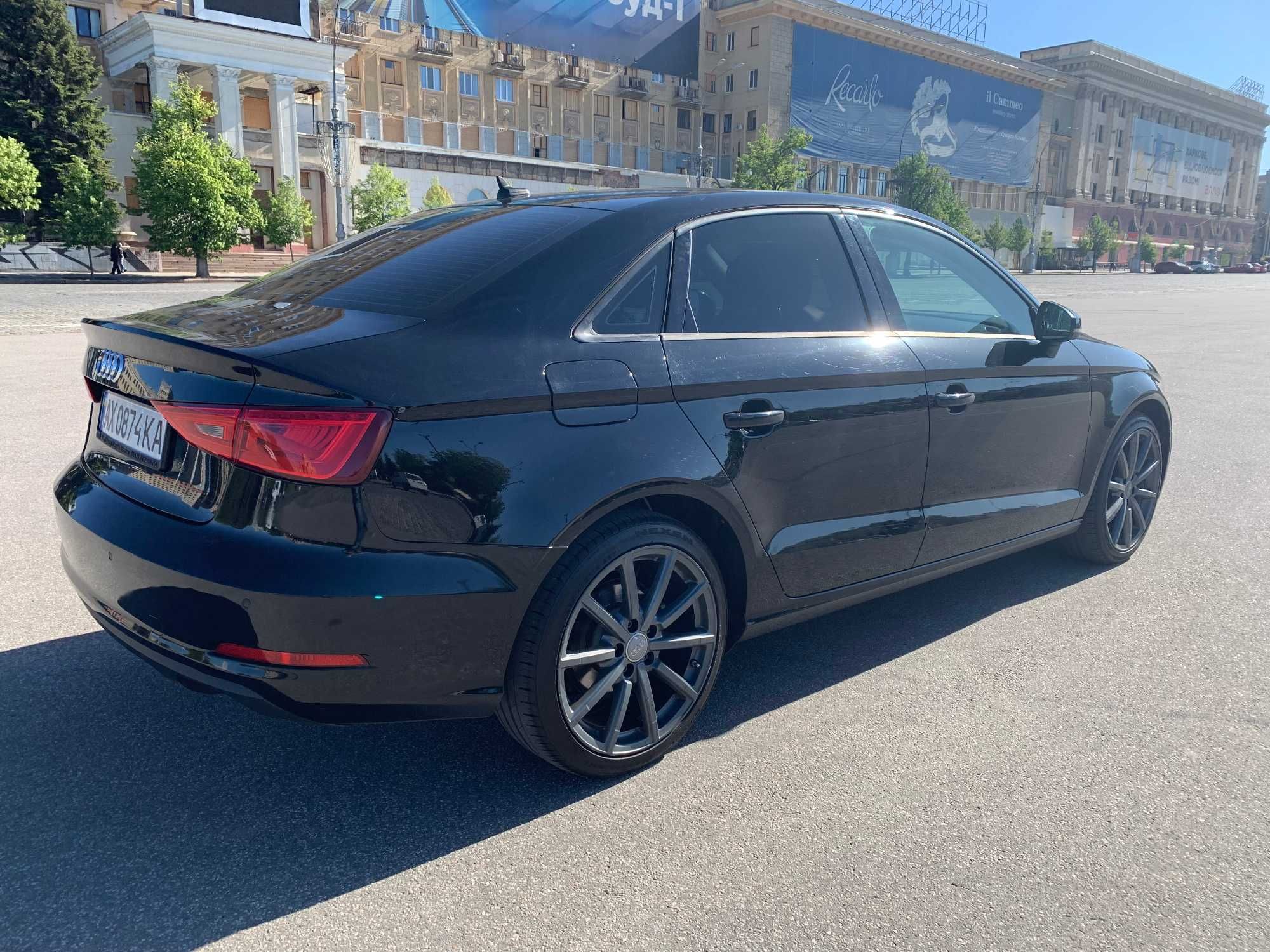 Audi A3 Premium 2015 год