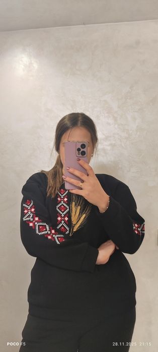 Вишиті світшоти, батники