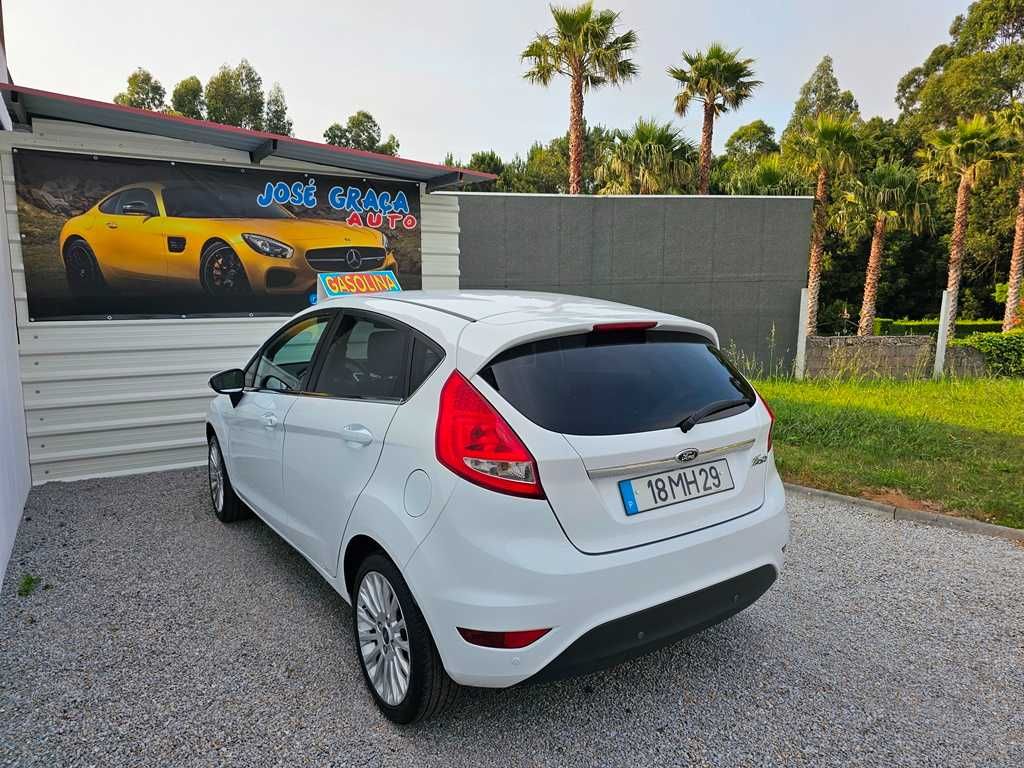 Ford Fiesta 1.25i 80Cv Titanium 09/2011
