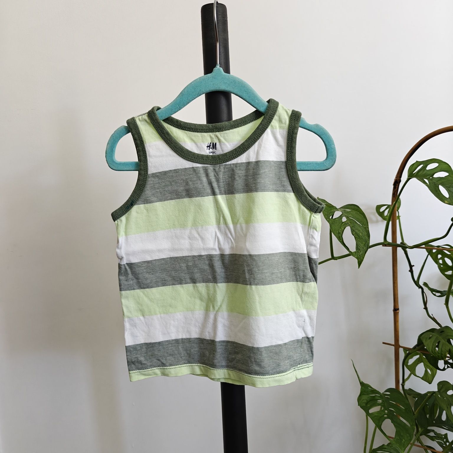 Bluzka koszulka bez rękawów na ramiączkach chłopiec 98 H&M