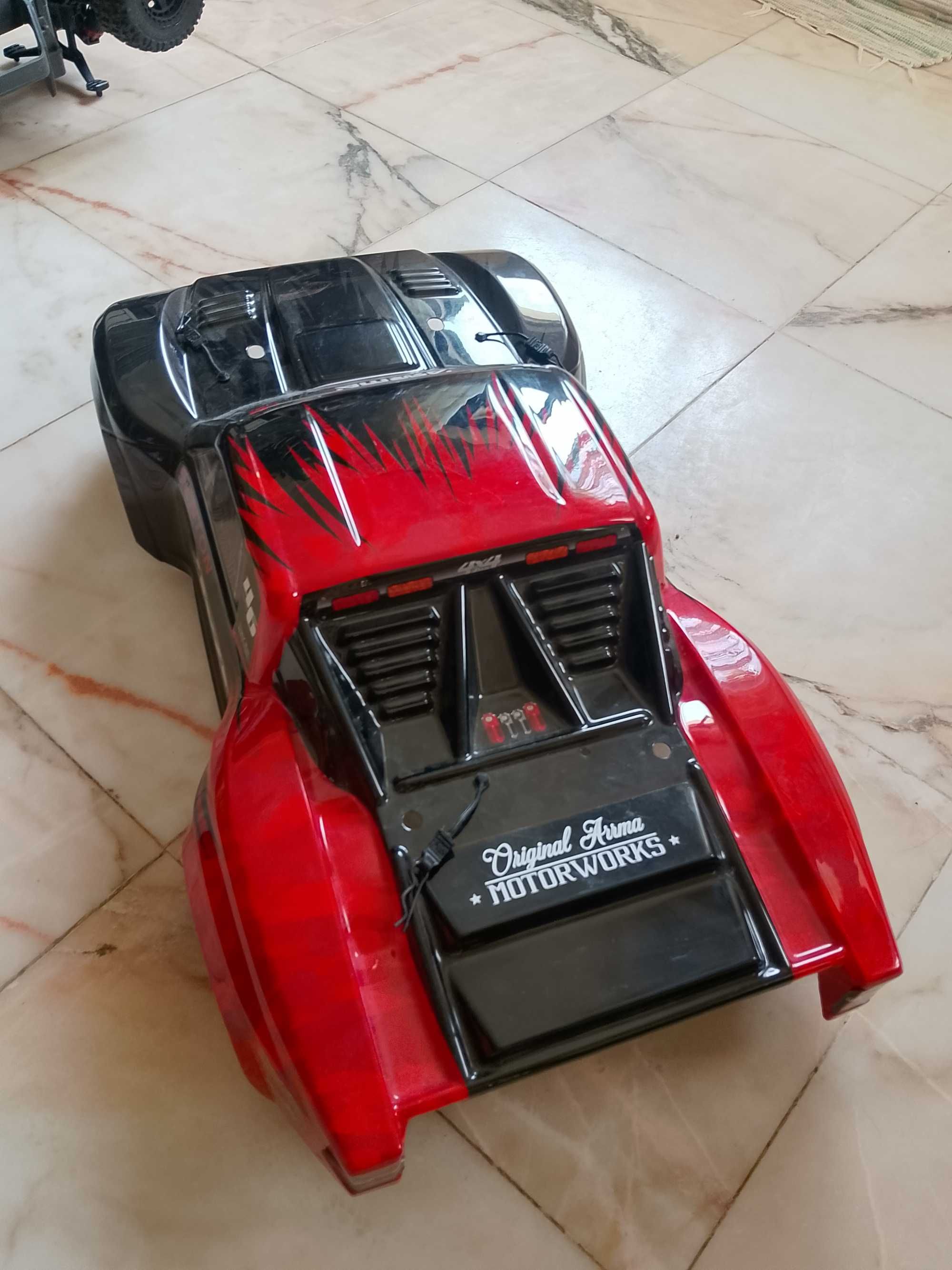 Carro telecomandado traxxas 4x4