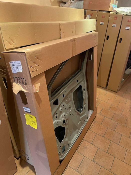 Двері передні  праві Mazda CX-30  нові оригінал