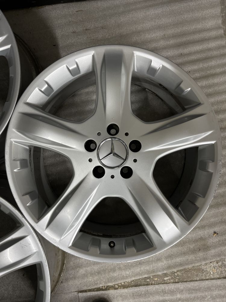 Диски Mercedes R19 5x112 Et60 8J. ML/GL. ITALY