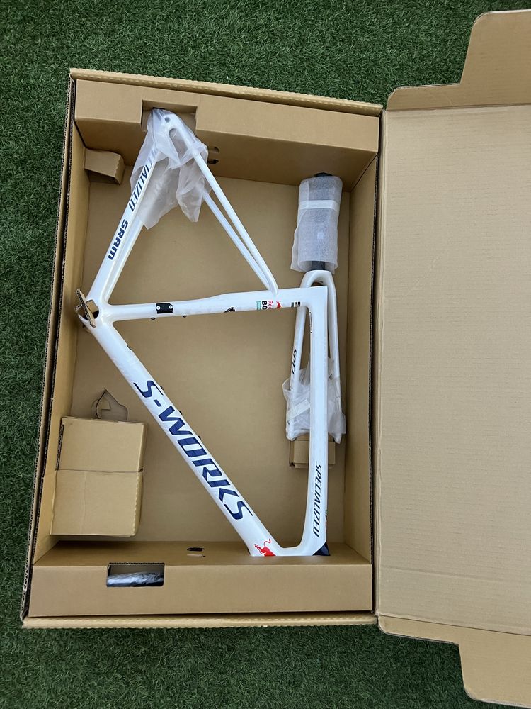 Soecialized tarmac sworks sl8 red bull bora quadro