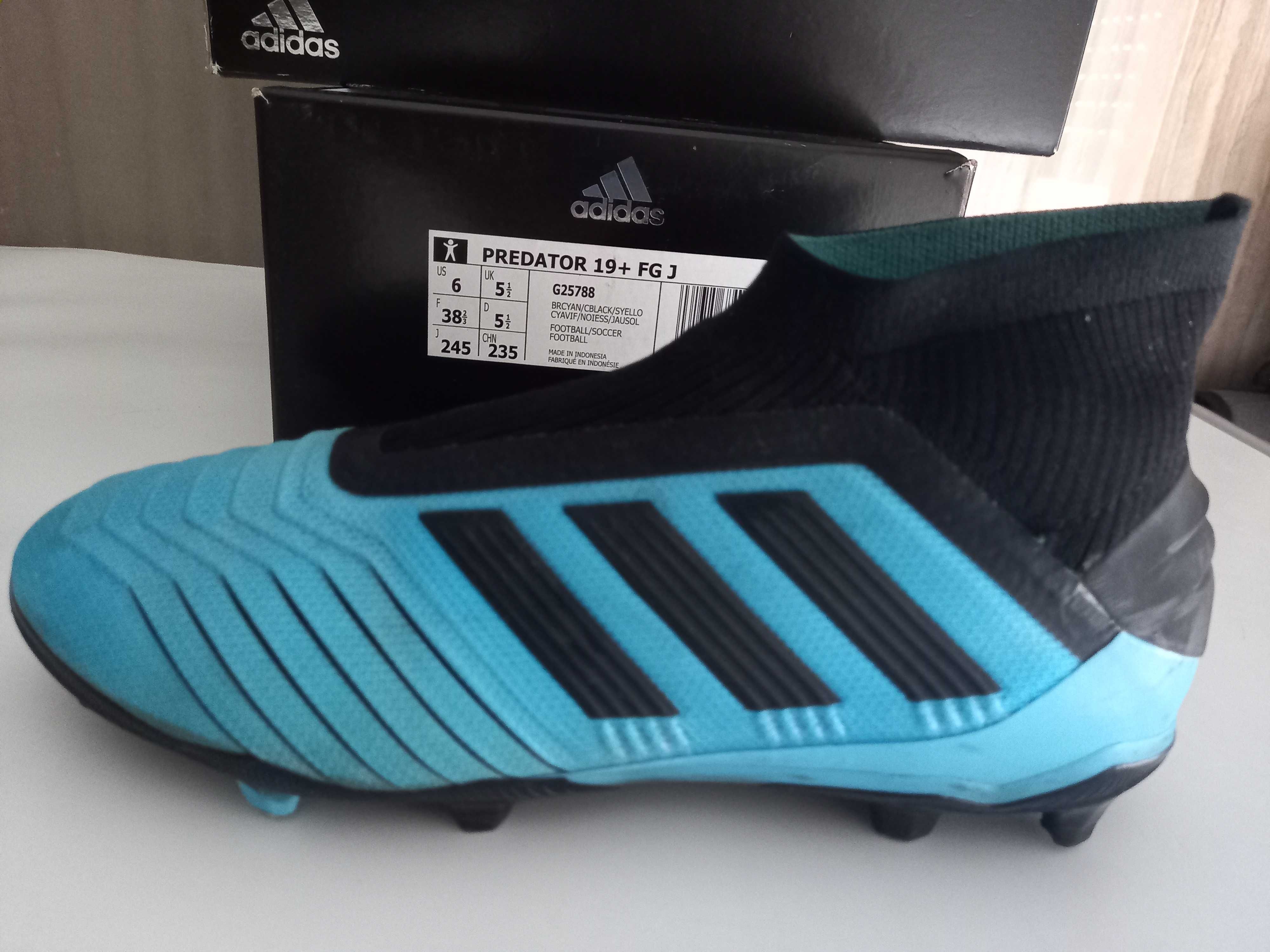 Chuteiras adidas PREDATOR 19 + FG J