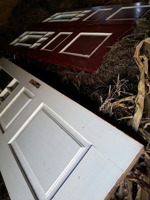 Двері дерев'яні  вхідні та міжкімн.