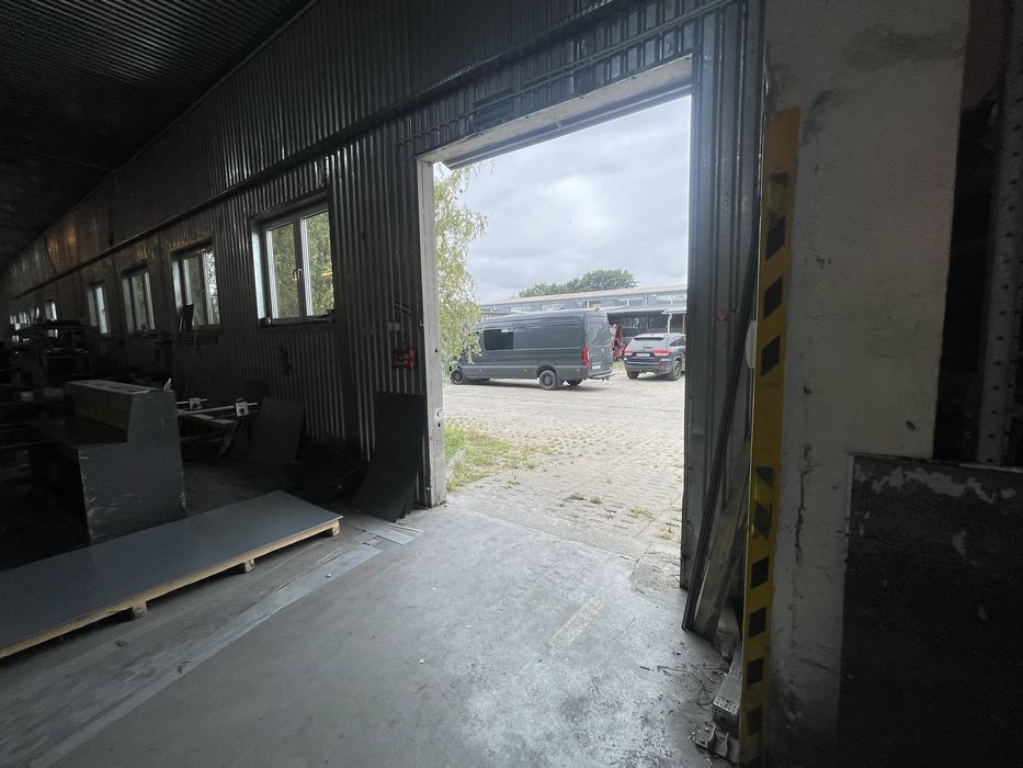 Wynajmę halę produkcyjno - magazynową pow 900 m2 z zapleczem socjalnym