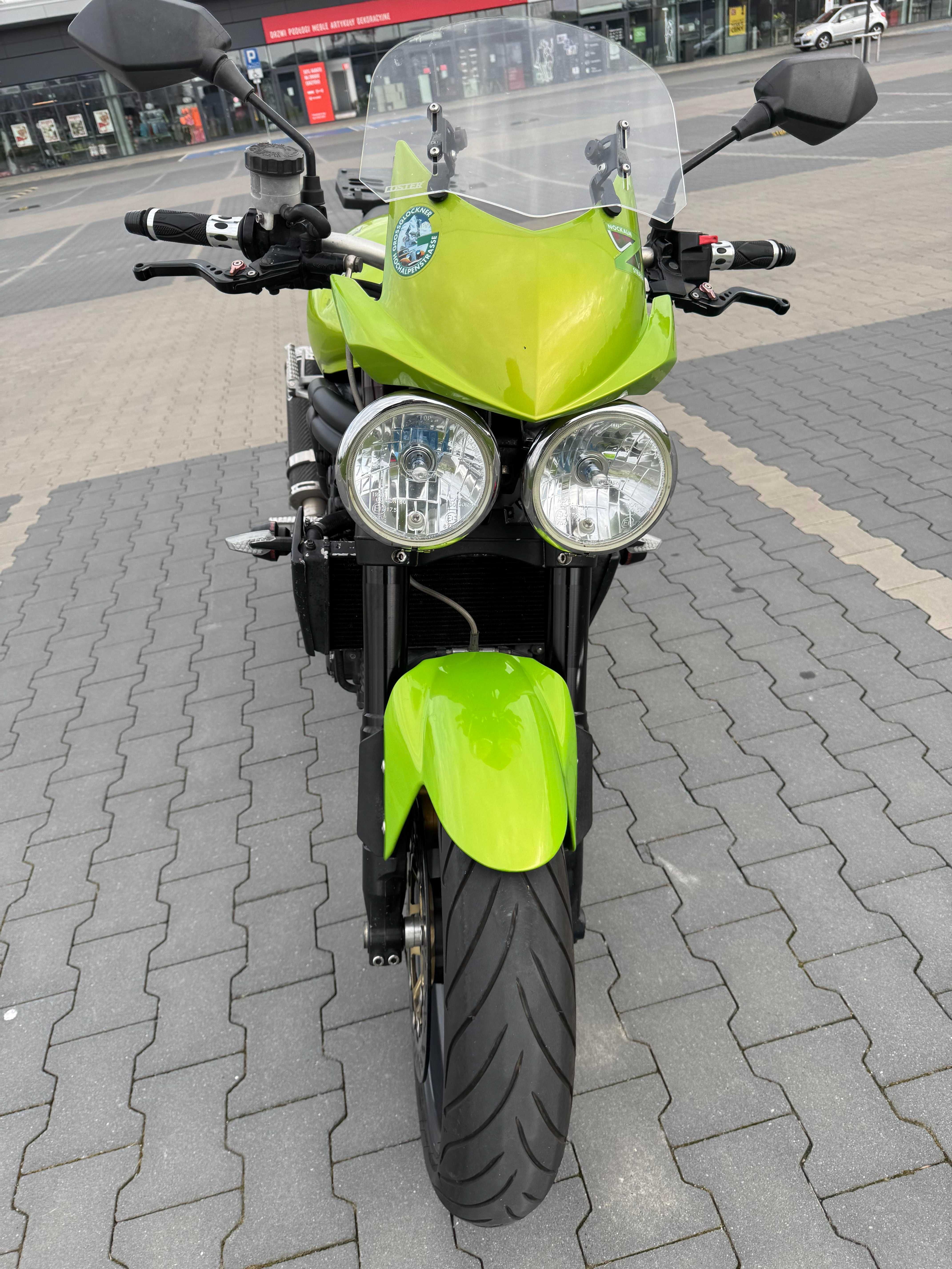 Triumph Speed Triple 1050, kufer, doinwestowany