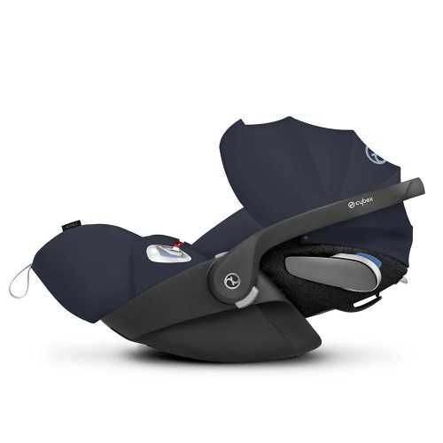 Ovo para bebé Cybex Cloud Z i-size Platinum em cor Azul Navy.