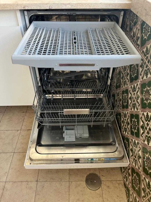 Máquina de Lavar Loiça INDESIT Push & Go DFO 3T133AF [C/ Garantia]