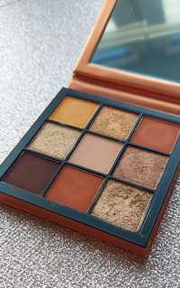 Huda Beauty Topaz Obsession paleta cieni