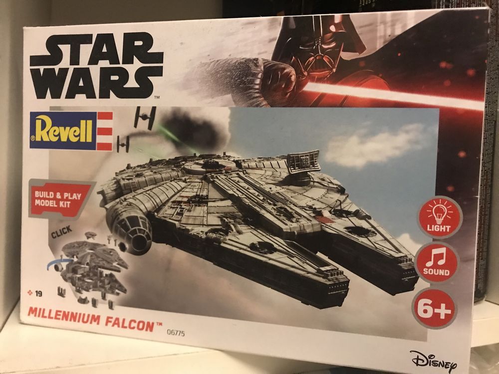 Star Wars Millenium Falcon kit