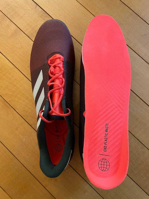 Продам взуття Adidas