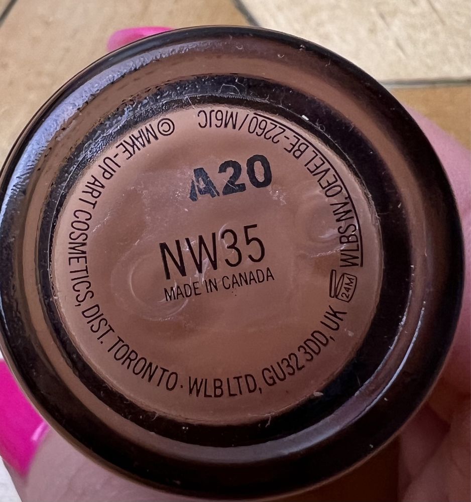 MAC Studio Fix Fluid SPF 15 NW35