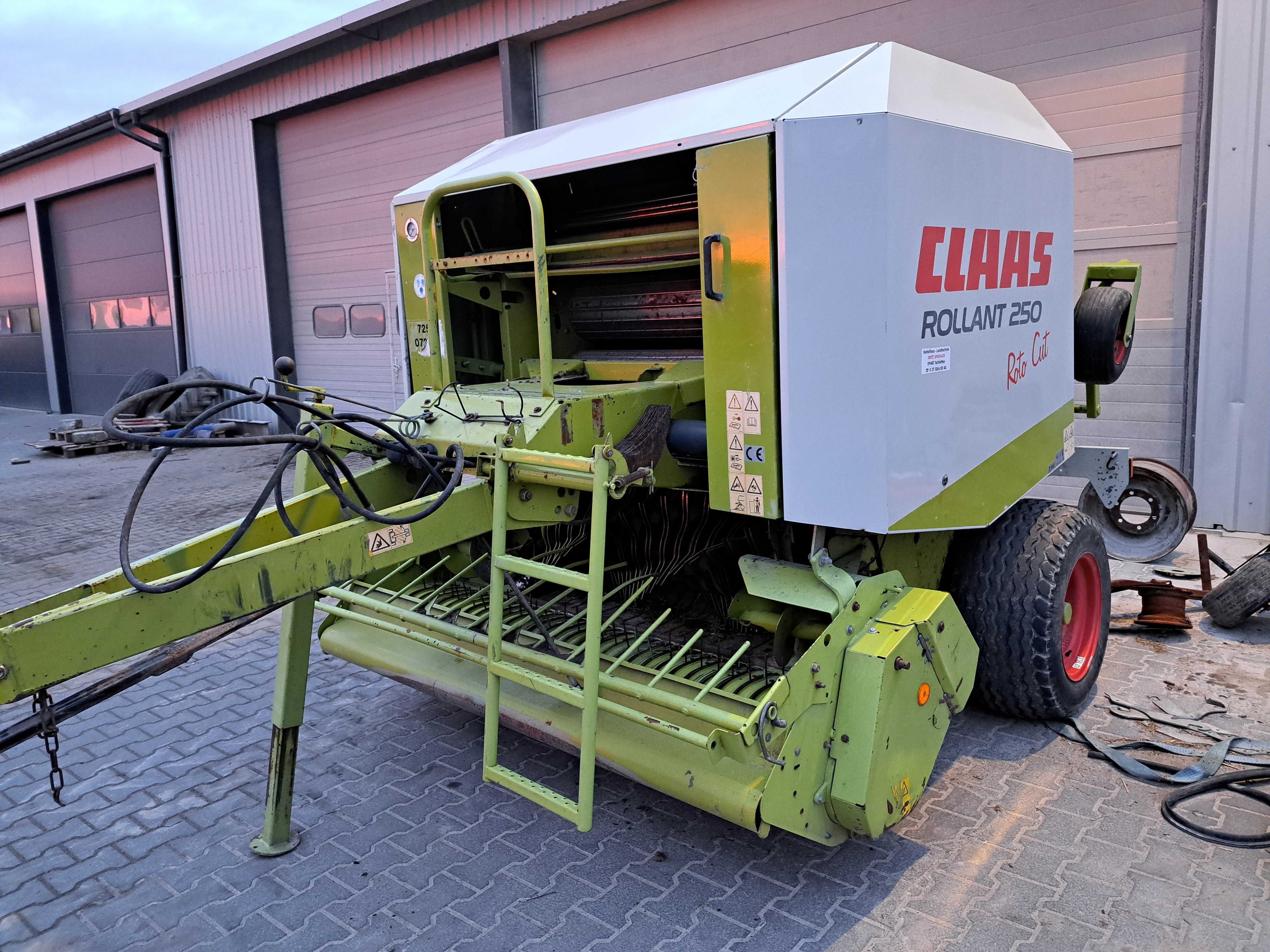 Claas rollant 250 RC  255