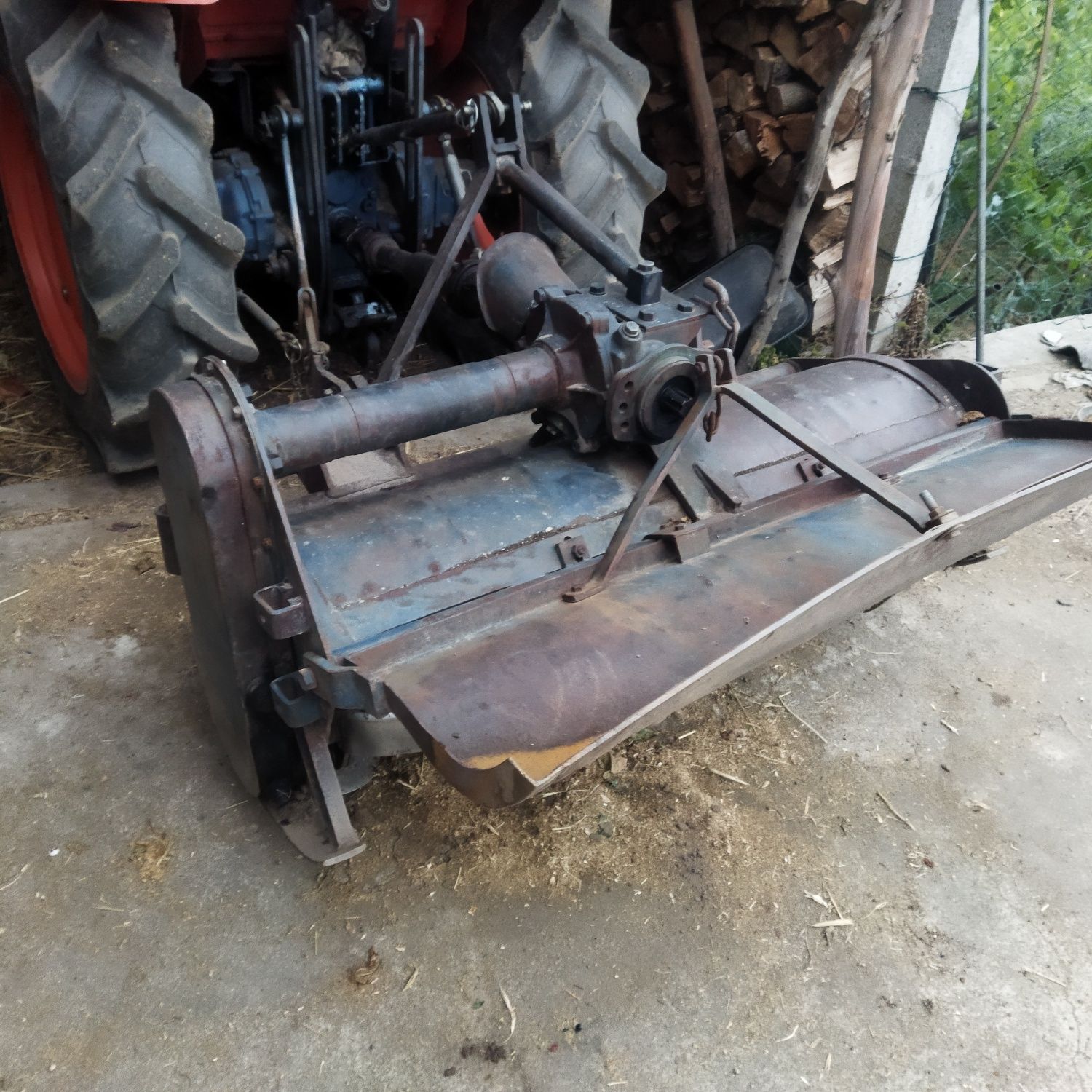 Vendo frese para trator