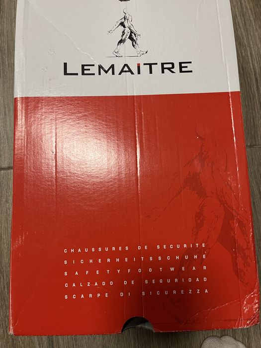 Продам спец обув нову