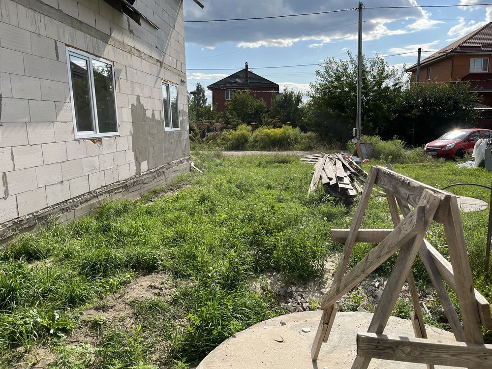 Продам двохрівневу частину будинку Калинівка Фастівський район.