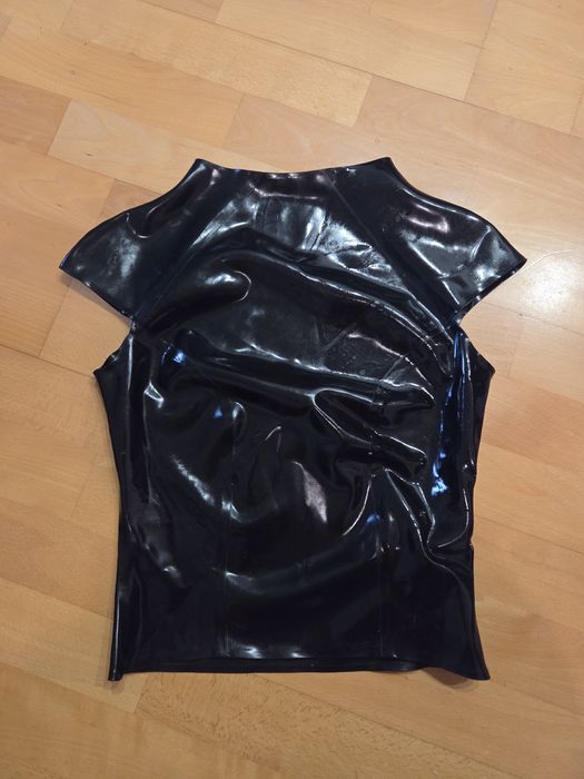 Top połysk czarny obcisły