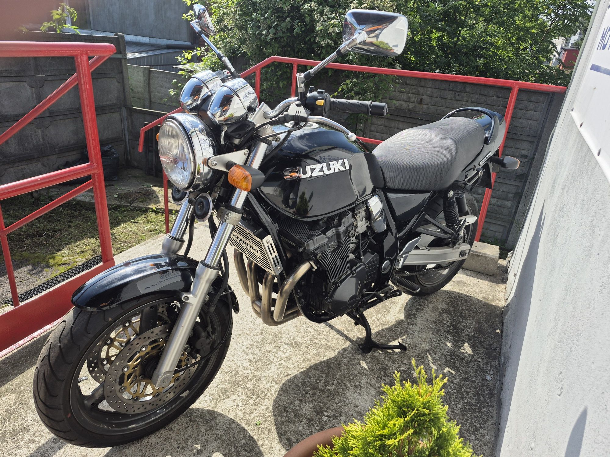 Suzuki GSX 750 Inazuma + serwis olejowy
