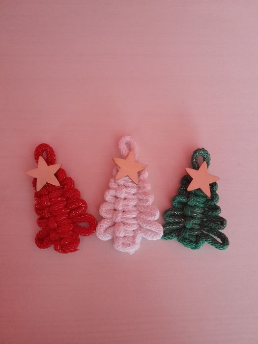 Nowe ozdobne zawieszki