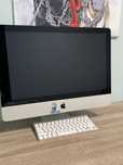 iMac 21.5 дюймов; 2010 г.