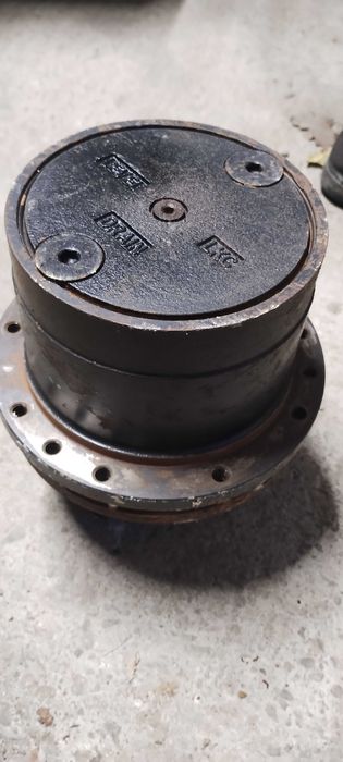 Silnik jazdy, hydromotor Takeuchi