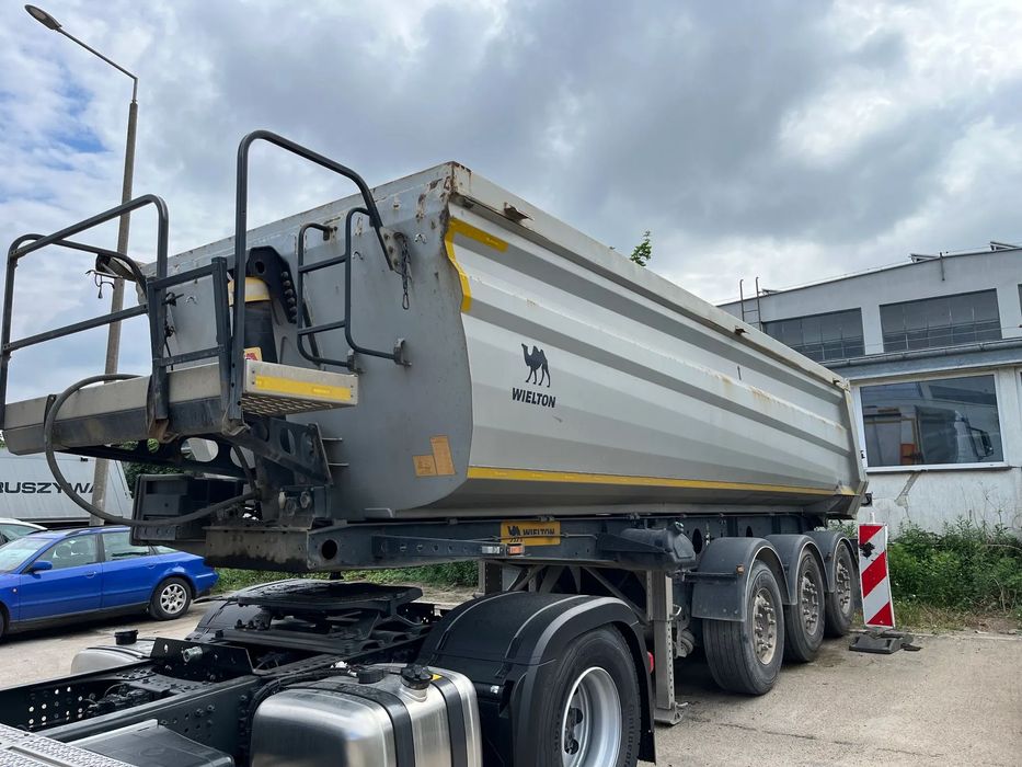 Wielton NW-3  Naczepa kiper Wielton NW-3, pierwszy wsłaściciel