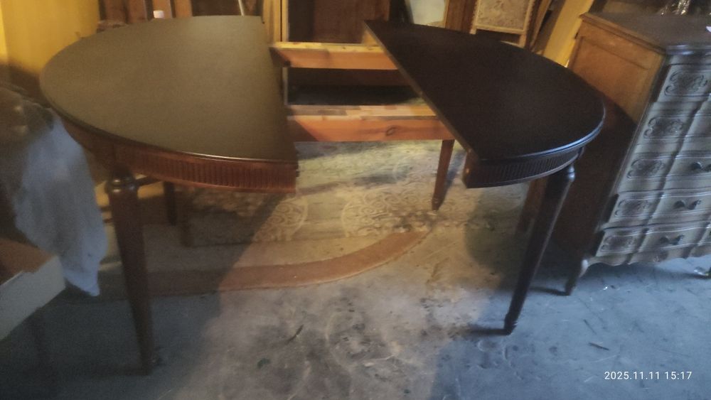 Stół okrągły po renowacji