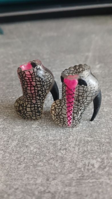 Чобітки Дракулаура монстер хай