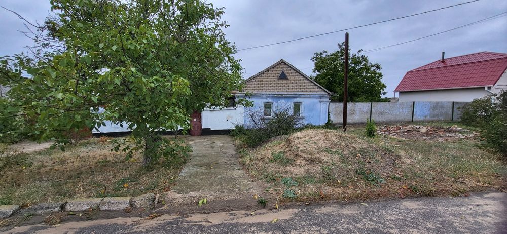 Продам дом в жилом состоянии.