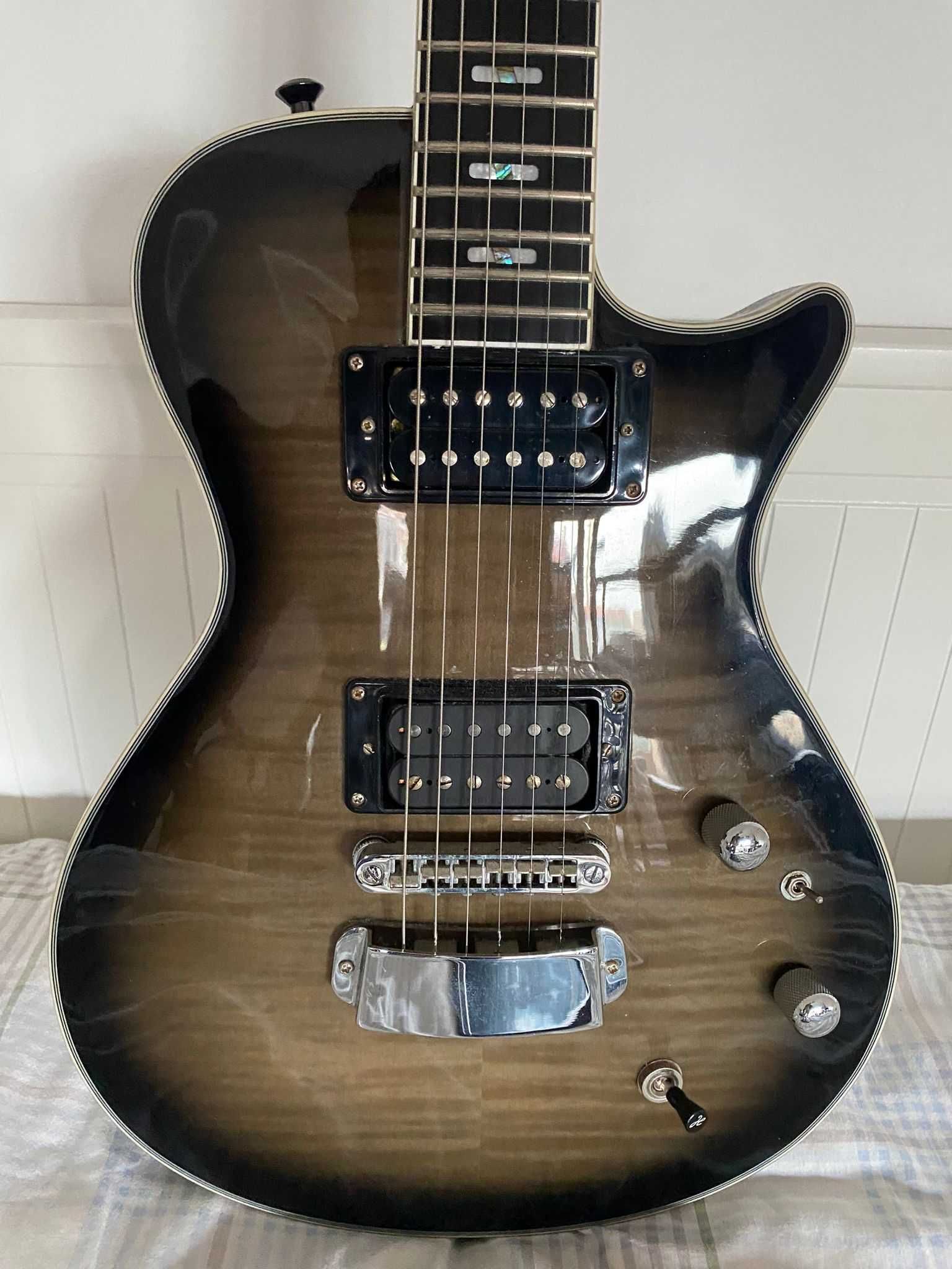 Hagstrom Ultra Swede CBB + Seymour Duncan Nazgul 6 Humbucker Bridge