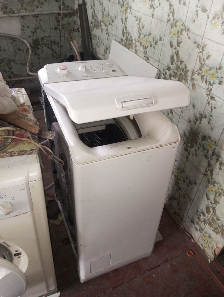 Пральна машина Electrolux EWTS 10120 W Ремонт/Запчастини