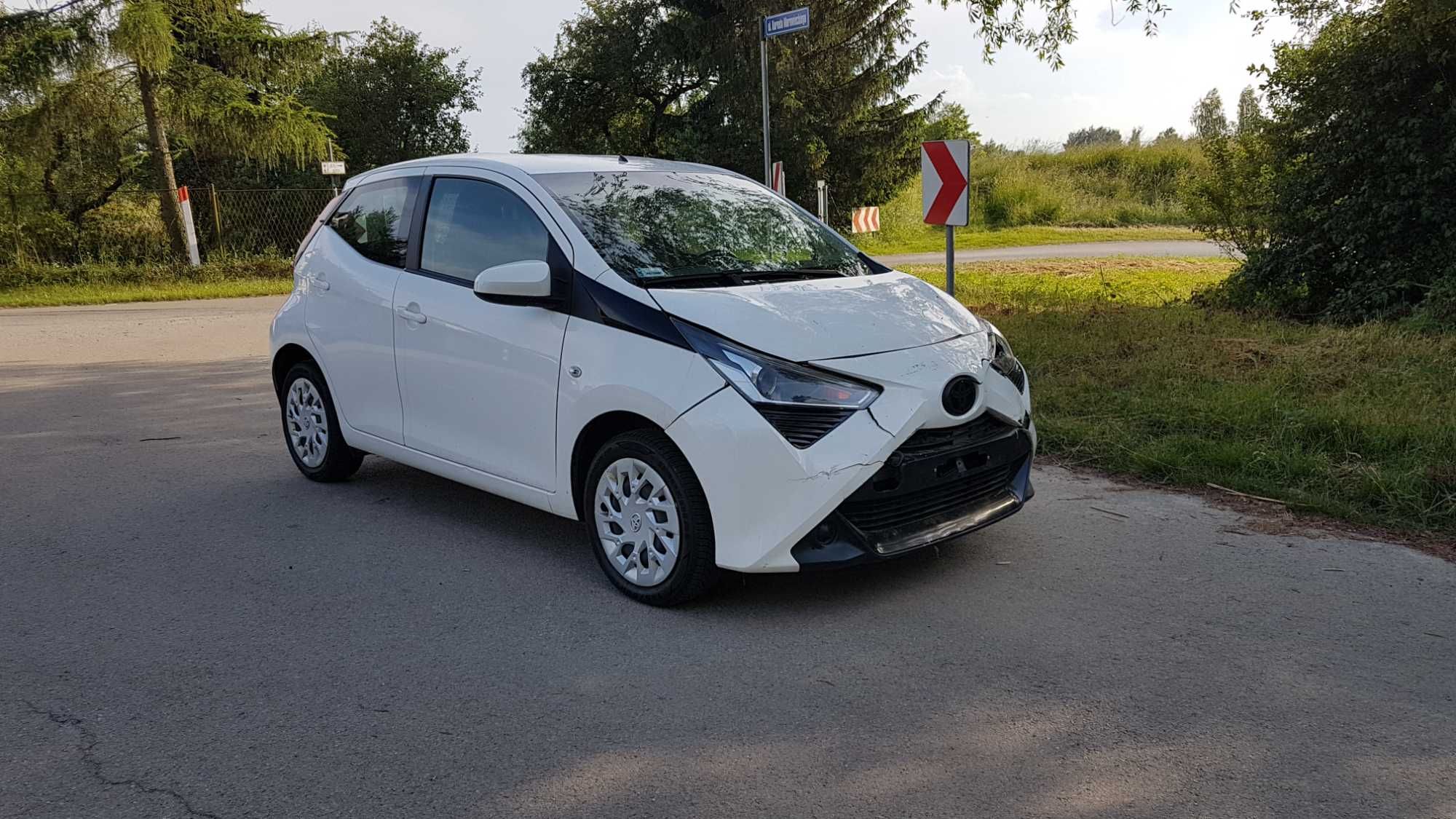 toyota   aygo  2