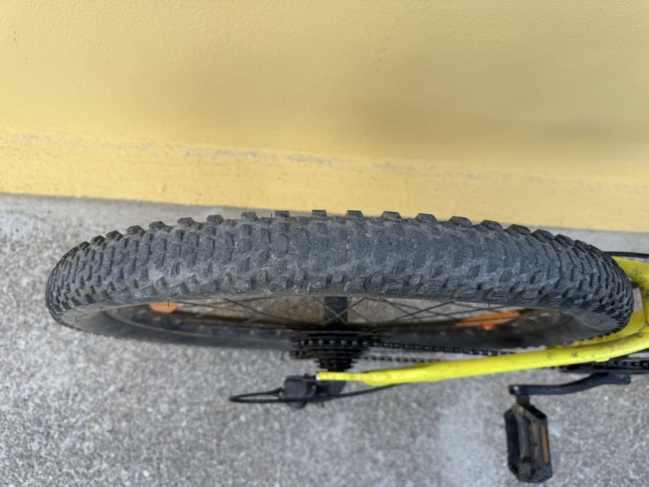 Bicicleta SCOTT Scale Disc 24”