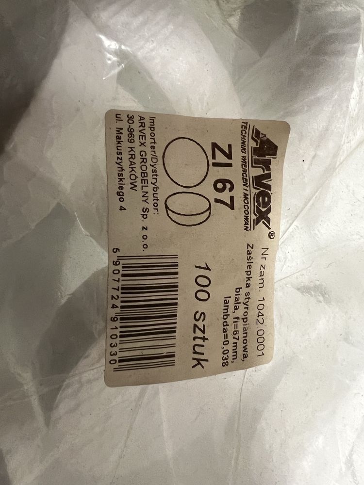 Kołki i zaslepki do styropianu