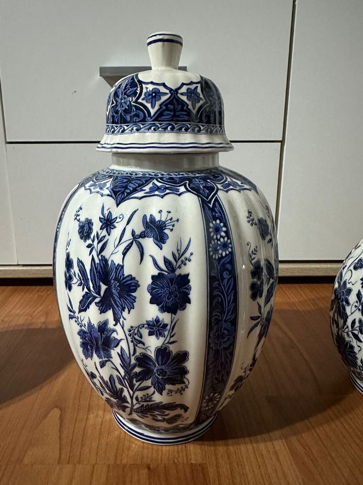 Zestaw włoskich wazonow ceramicznych