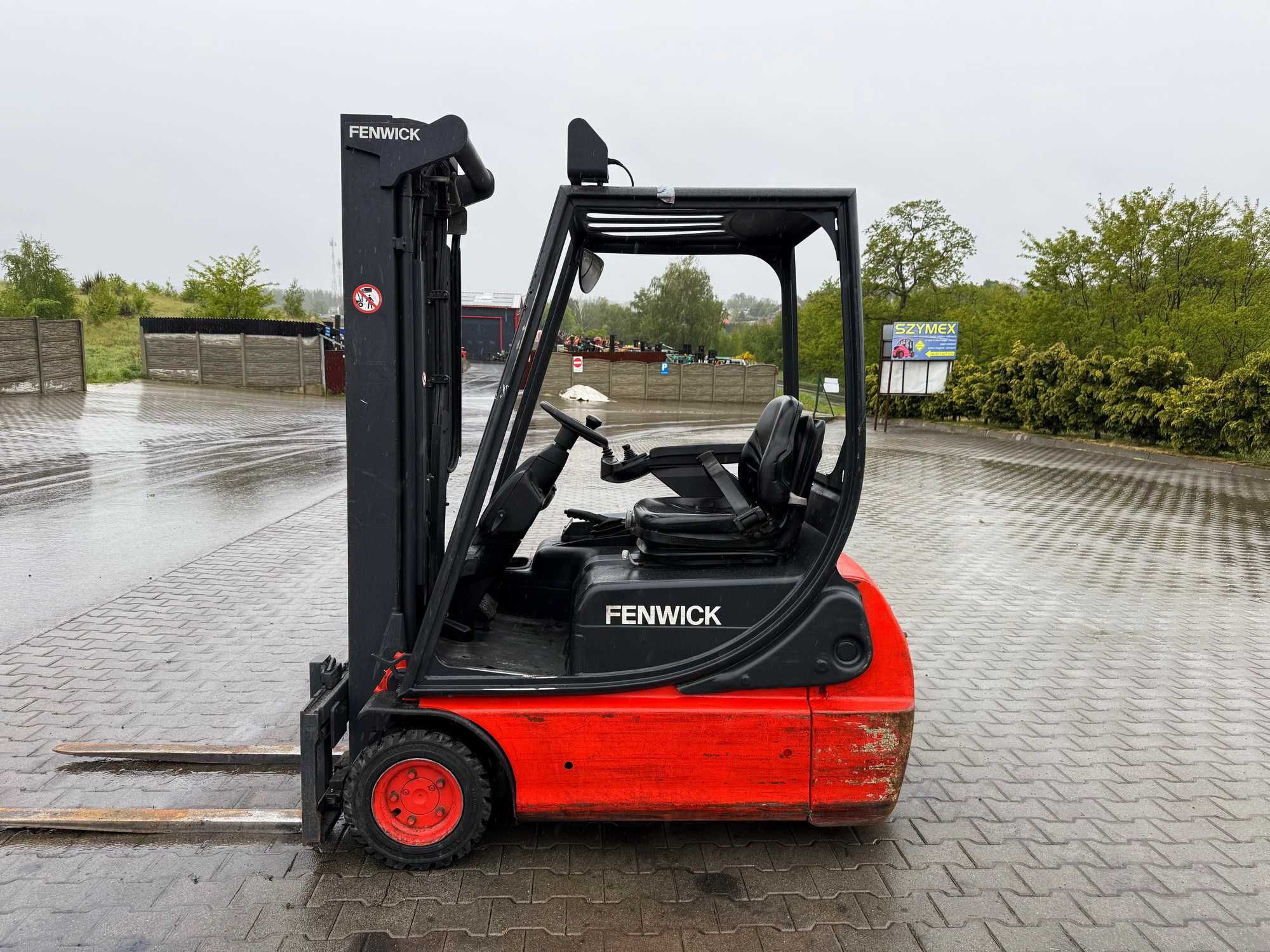 wózek widłowy elektryczny LINDE E16C-02 Triplex 4.80m 2006r 8300mtg