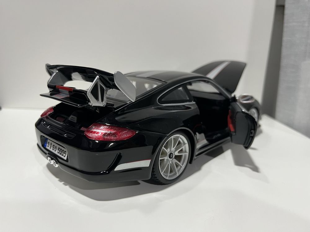 Porsche 911 GT3 RS 4.0 1:18 (Descrição)