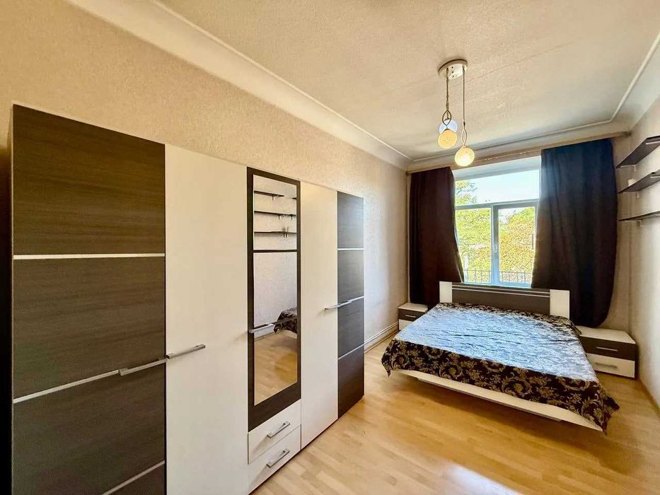 Продам 2к квартиру. Инд.газ. отопление, ремонт, пр. Яворницкого/Центр.