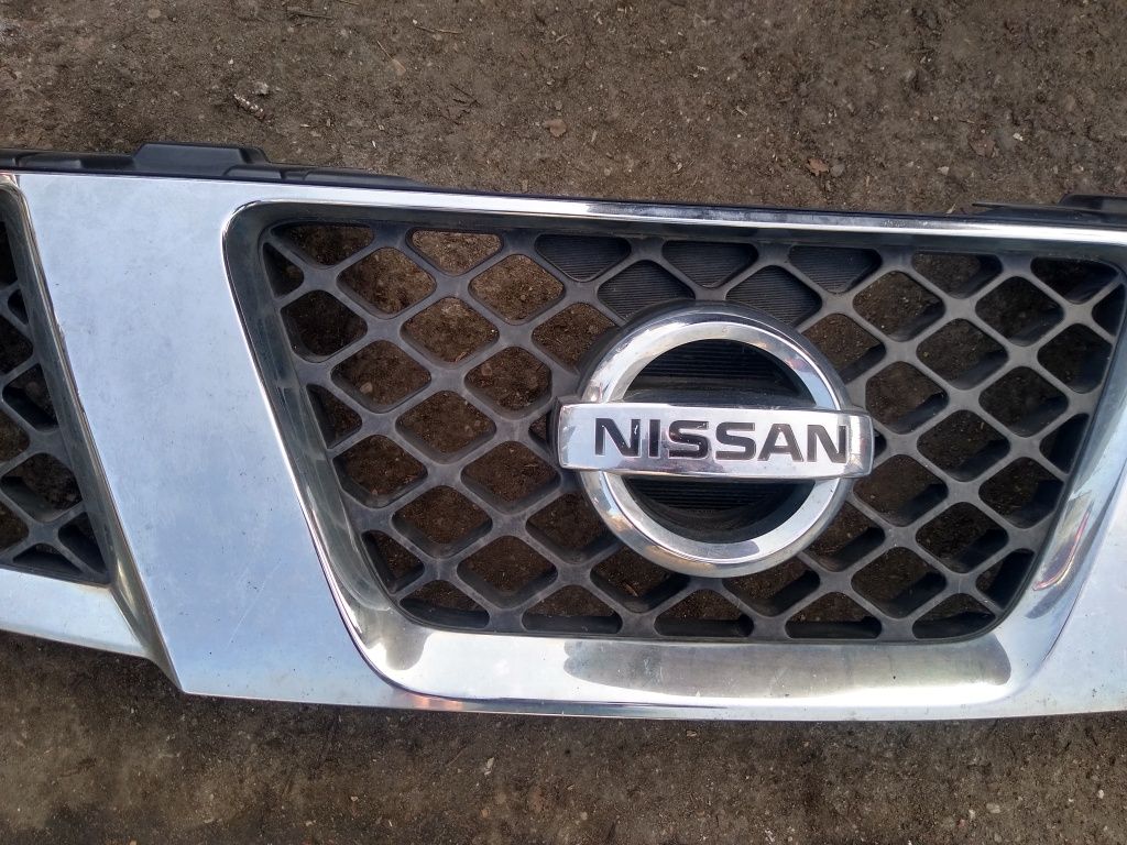 Grill atrapa nissan Pathfinder Navara oryginał