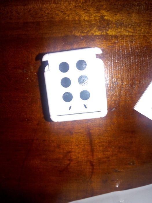 Dado com camera espião