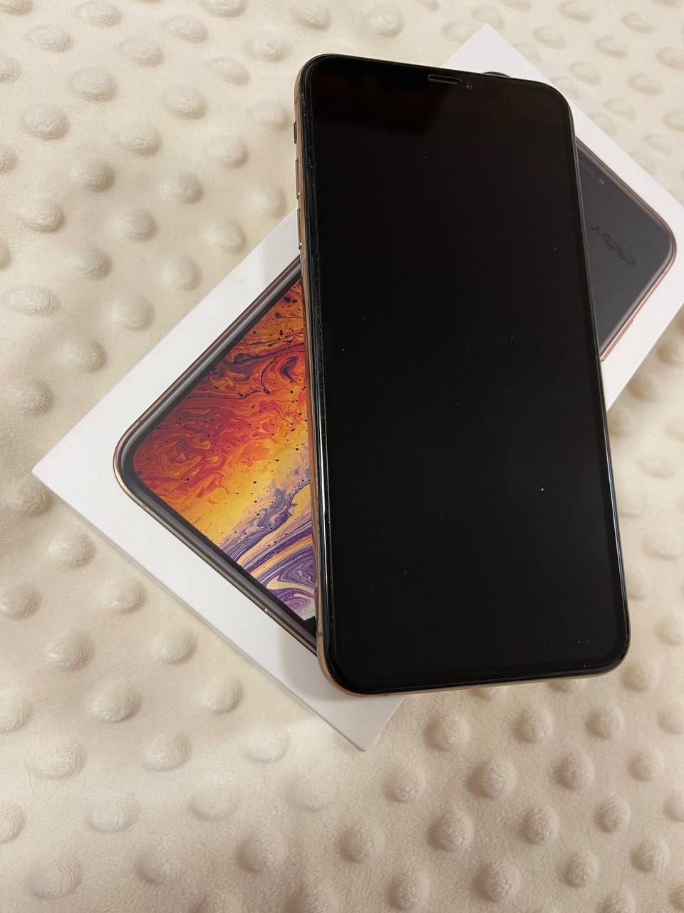 Iphone Xs max 64 gold