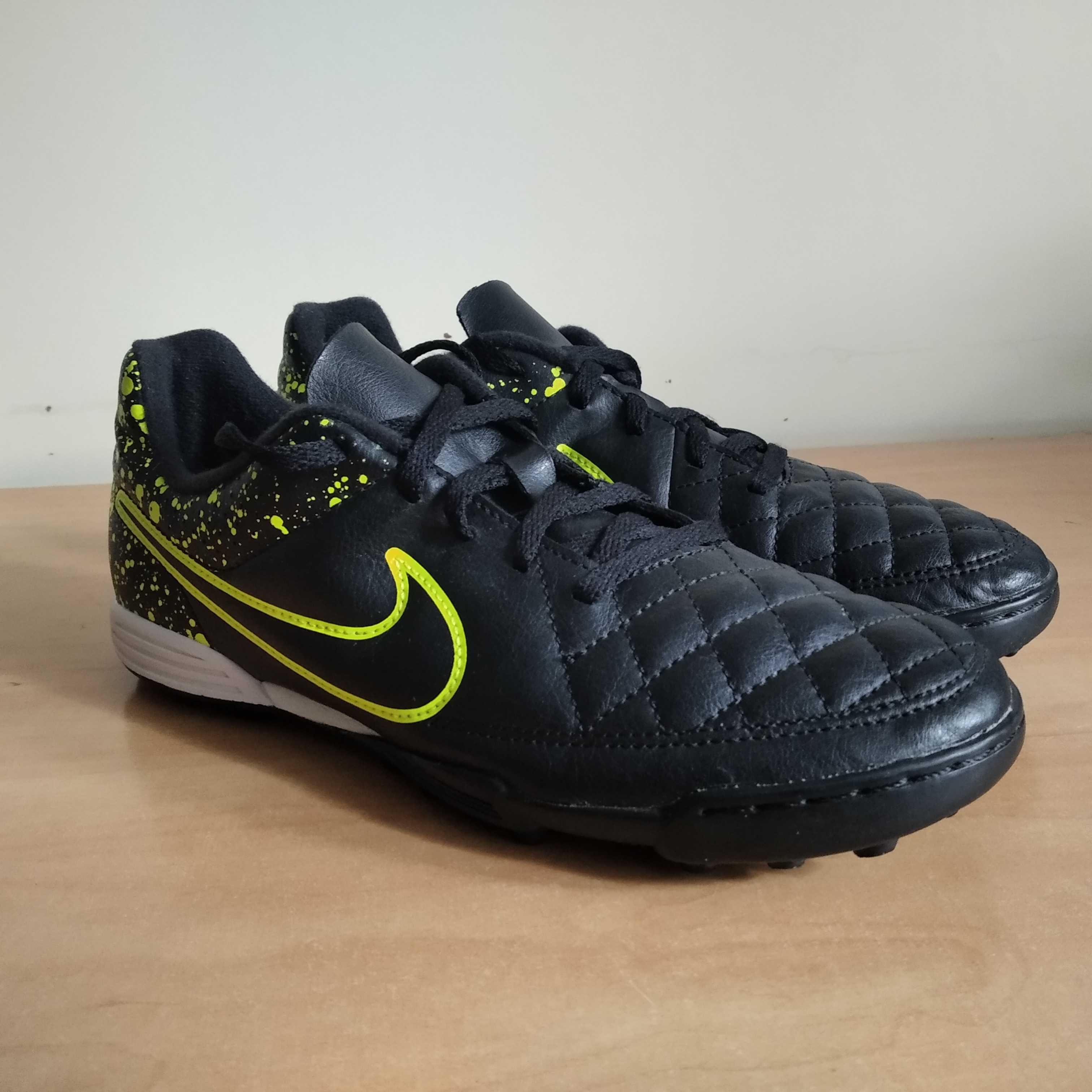 Buty piłkarskie NIKE Tiempo Rio II Tf roz.eu-36.5