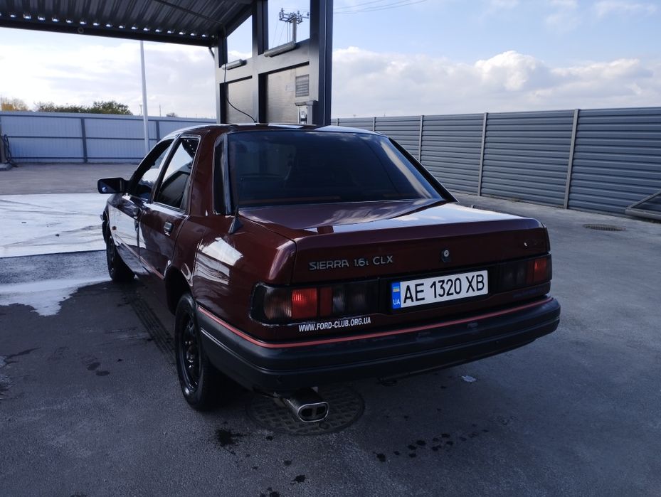 Продам Ford Sierra в хорошем состоянии