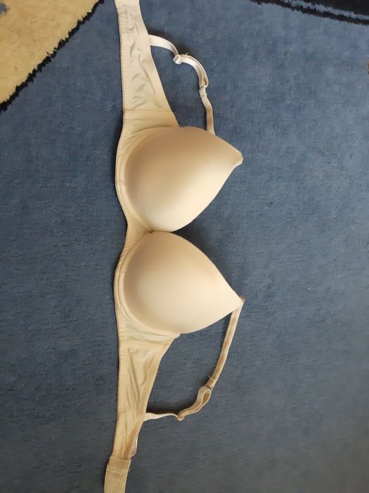 Biustonosz 75 C  beżowy