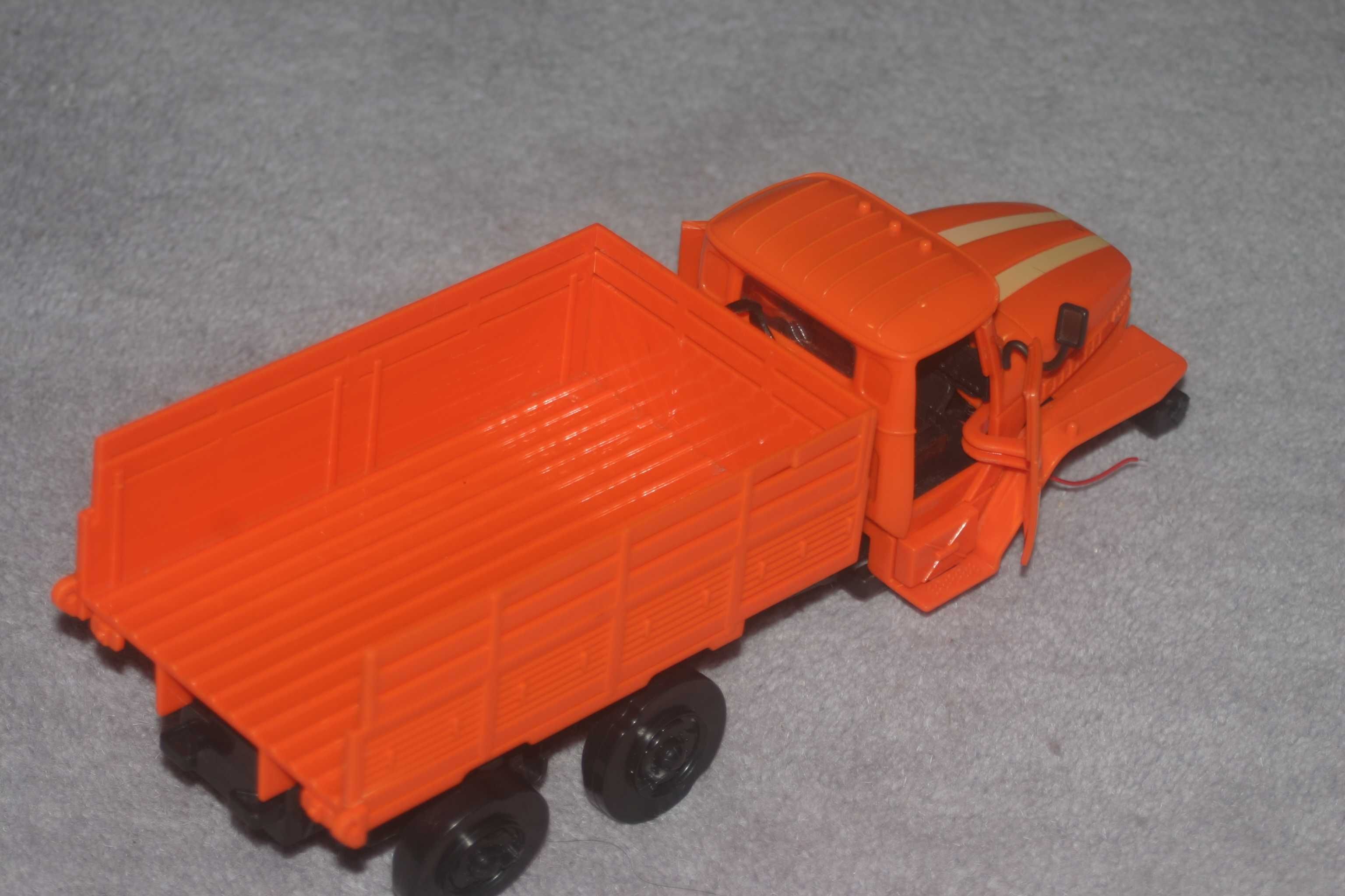 1/32 игрушка урал грузовик машинка на з/ч или диорамы